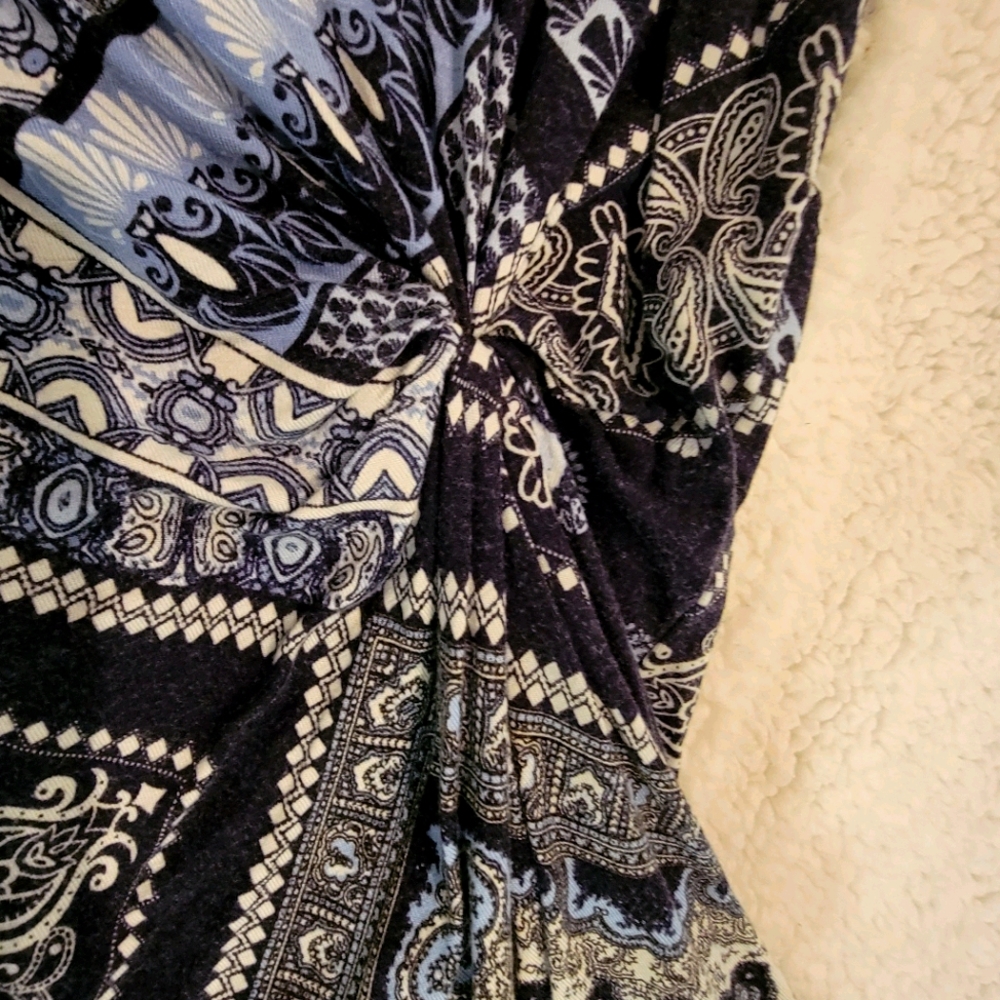 Cold-shoulder Blouse